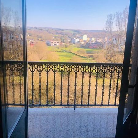 Piso Moderno Apartment Саррия Екстериор снимка