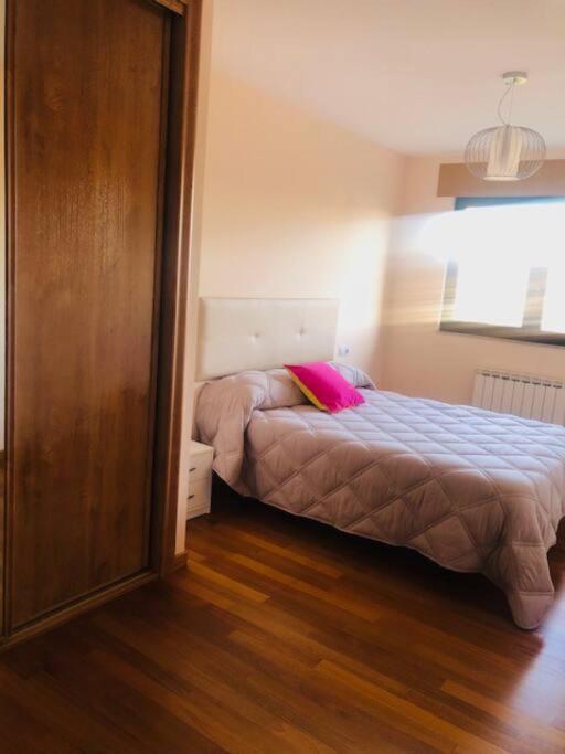 Piso Moderno Apartment Саррия Екстериор снимка