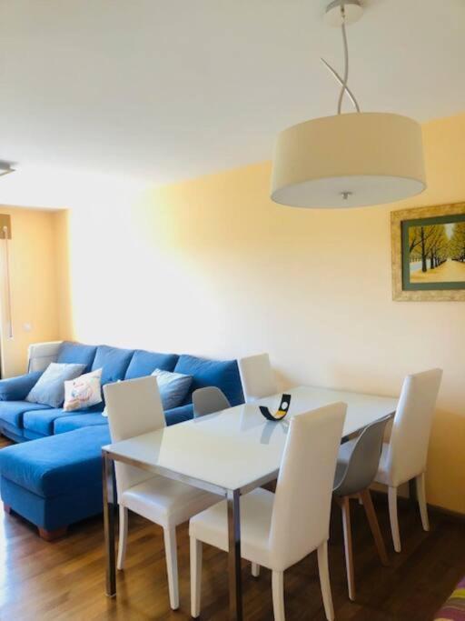 Piso Moderno Apartment Саррия Екстериор снимка